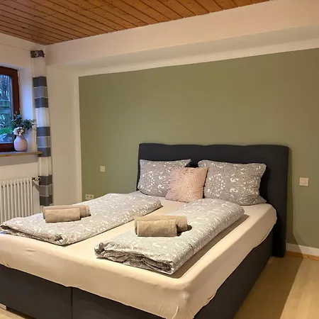 Ruhig Gelegenes Ferienzimmer In Appartement *